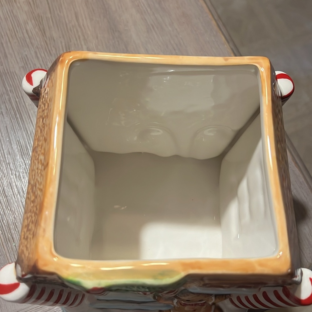 Christmas House Cookie Jar - Picture 7 of 7